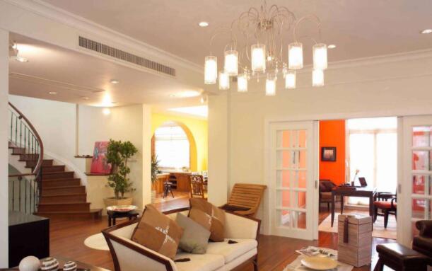 中央草莓视频在线观看污得安裝工作是在裝修前進行的